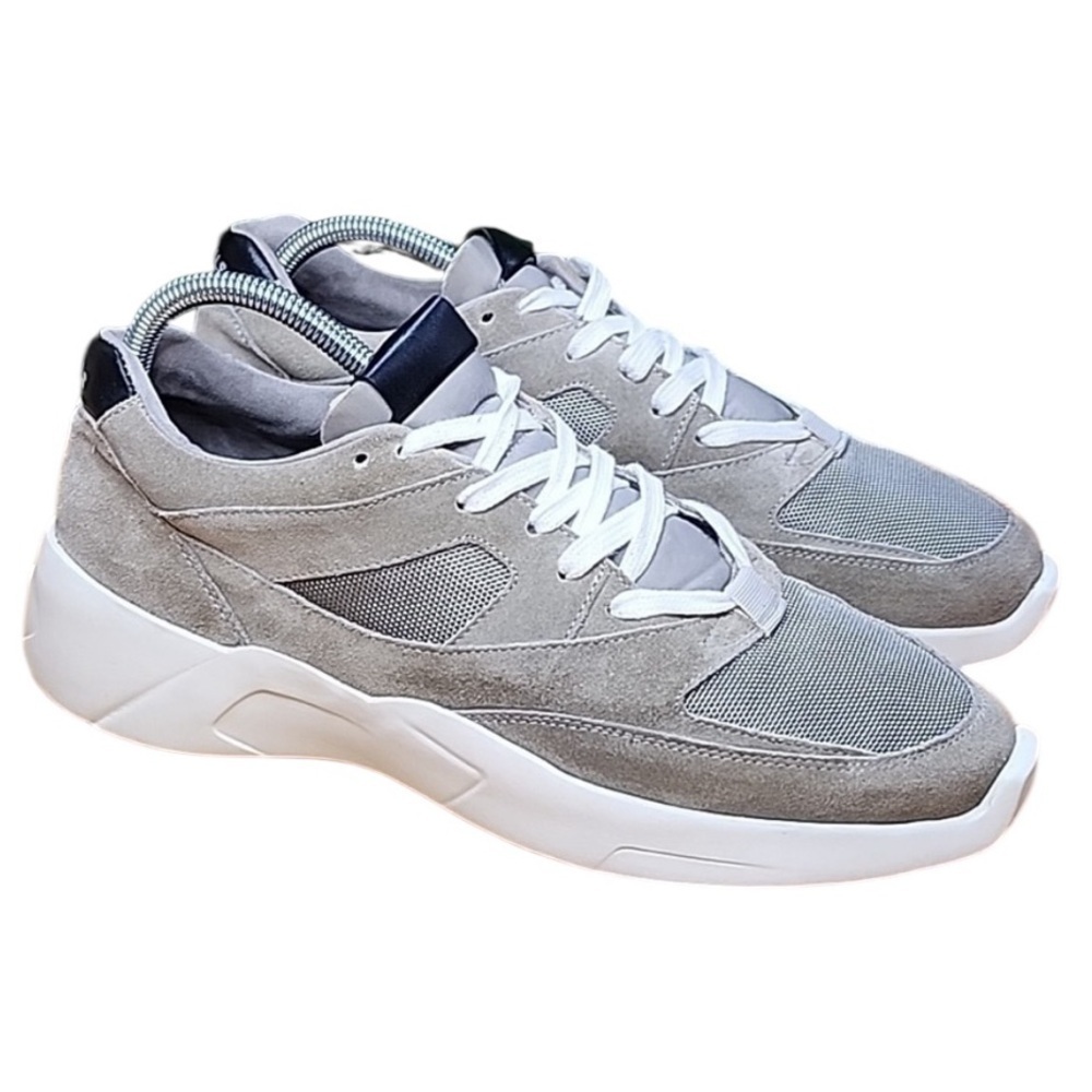 Fear of God Essentials Distance Runner Sneakers Men's Size 9
